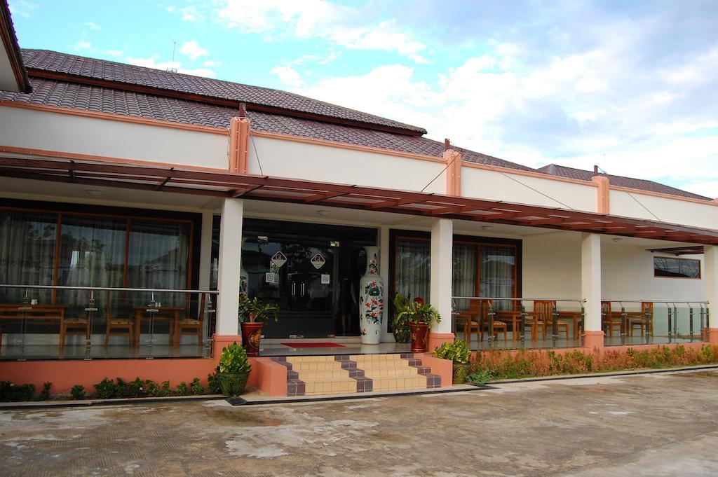 The Golden Lake Hotel Naypyidaw Eksteriør billede