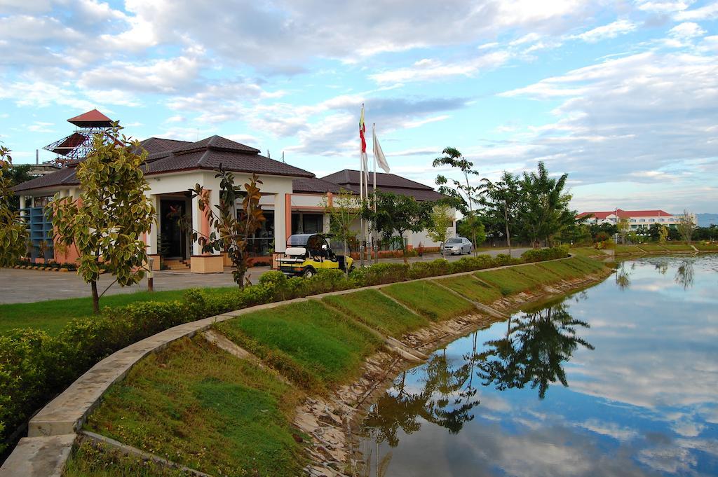The Golden Lake Hotel Naypyidaw Eksteriør billede