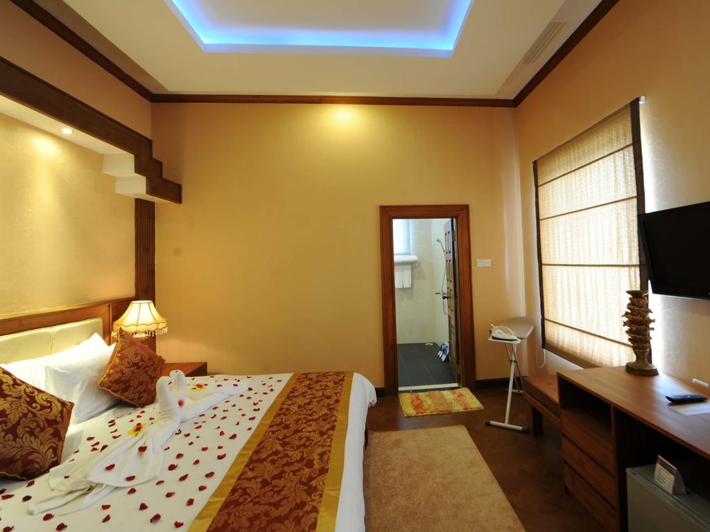 The Golden Lake Hotel Naypyidaw Eksteriør billede