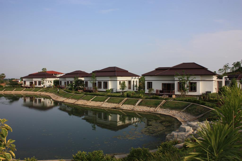 The Golden Lake Hotel Naypyidaw Eksteriør billede