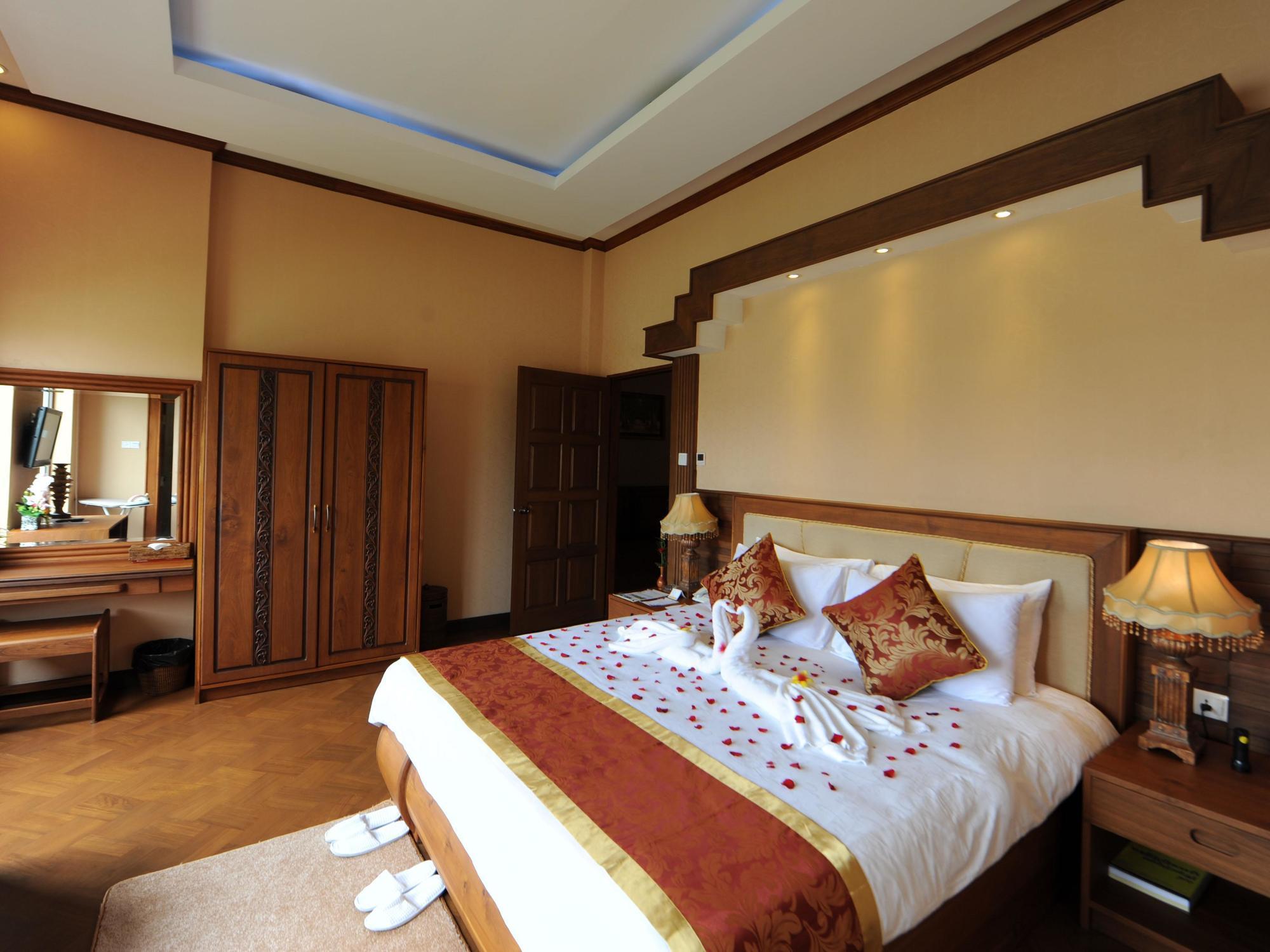 The Golden Lake Hotel Naypyidaw Eksteriør billede